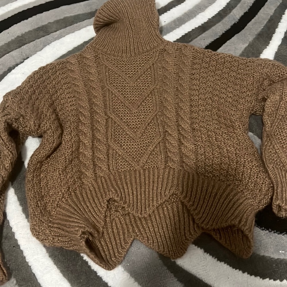 Crop high neck sweater